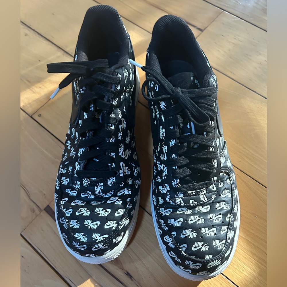 Men’s Nike Air shoes